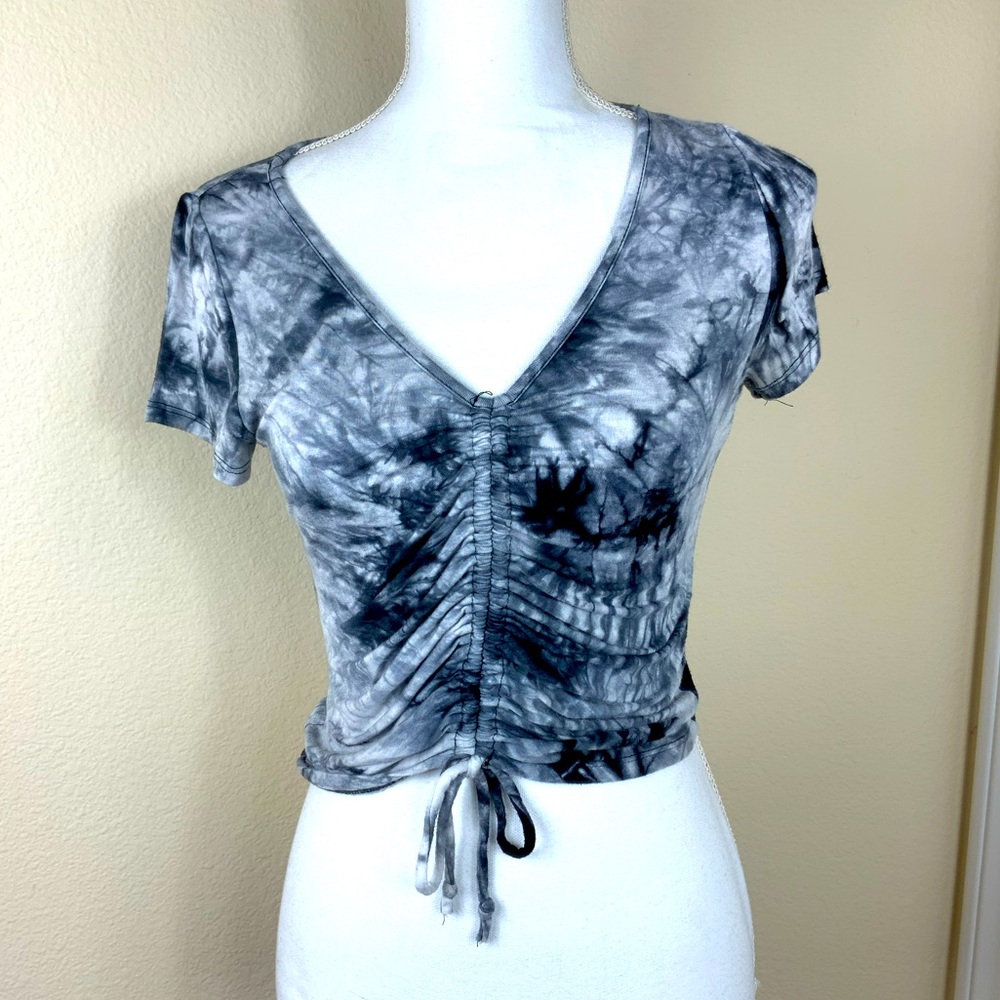 Hearts Hips tie dye crop top